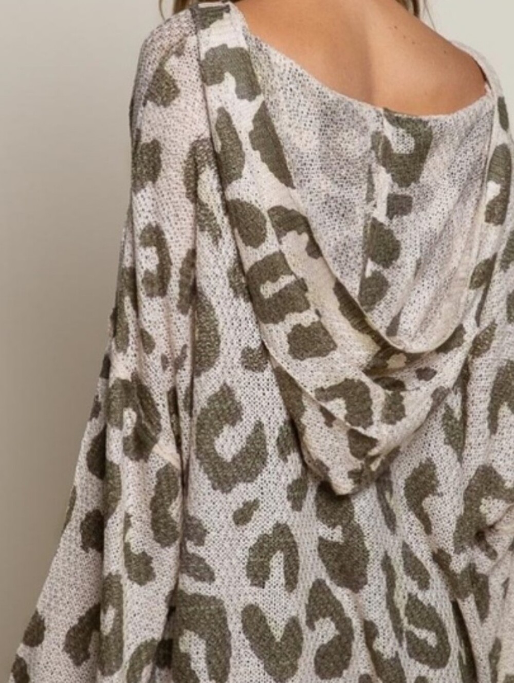 POL Leopard Print V-Neck Hoodie Sweater in Cream & Tan - Picture 5 of 7